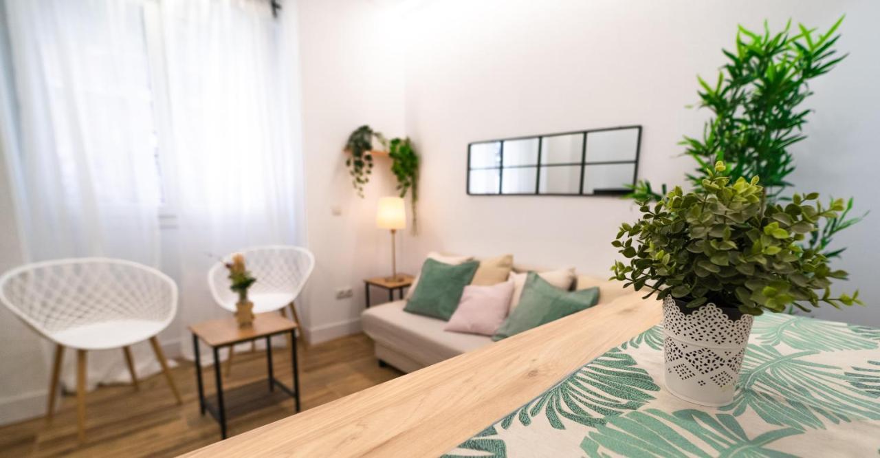 2 A 6 Pax Museos Y Ronda De Atocha Apartment มาดริด ภายนอก รูปภาพ