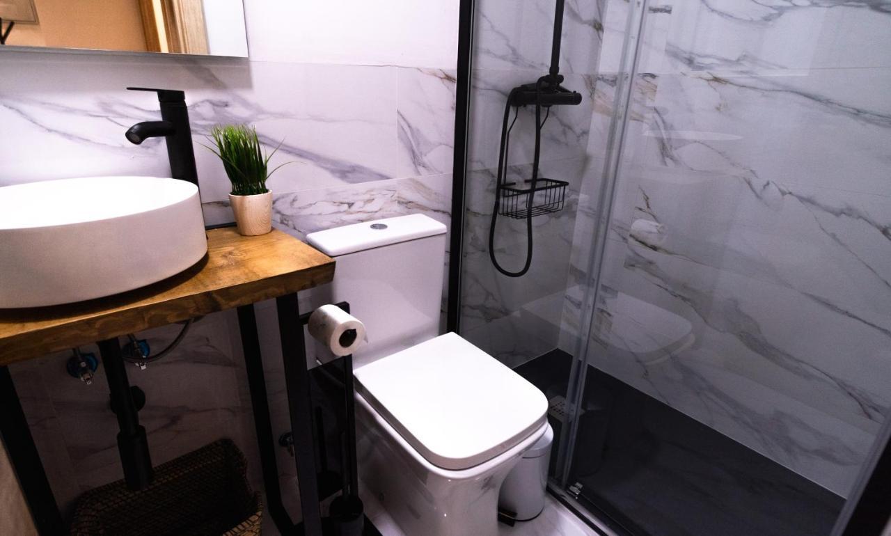 2 A 6 Pax Museos Y Ronda De Atocha Apartment มาดริด ภายนอก รูปภาพ