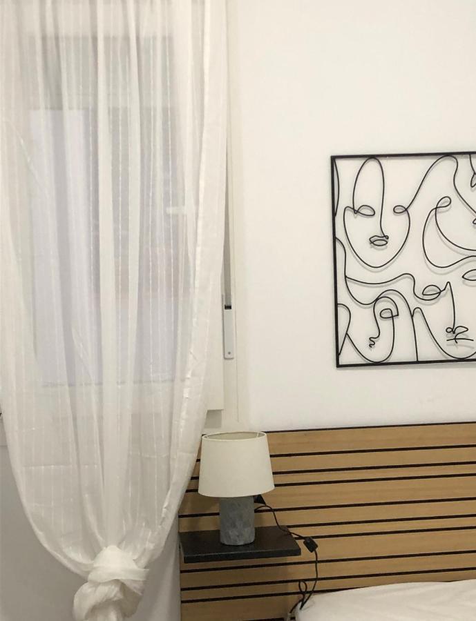 2 A 6 Pax Museos Y Ronda De Atocha Apartment มาดริด ภายนอก รูปภาพ