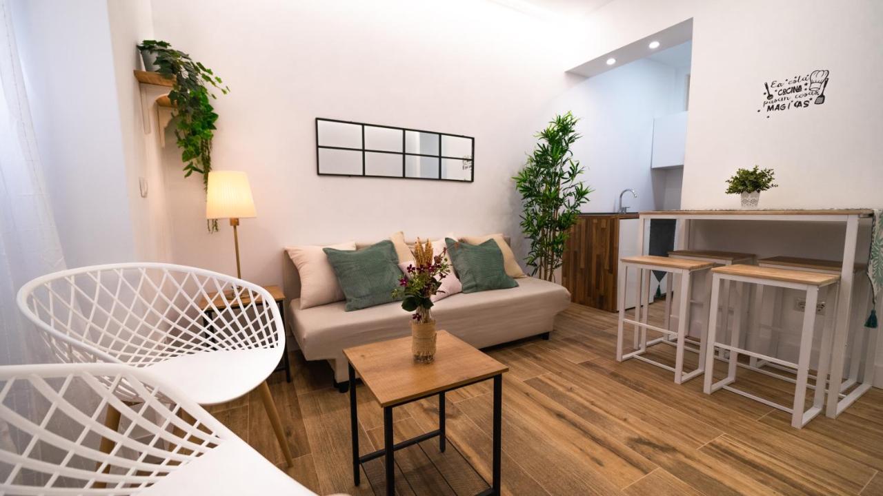2 A 6 Pax Museos Y Ronda De Atocha Apartment มาดริด ภายนอก รูปภาพ