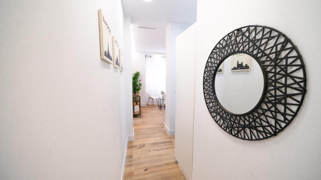 2 A 6 Pax Museos Y Ronda De Atocha Apartment มาดริด ภายนอก รูปภาพ