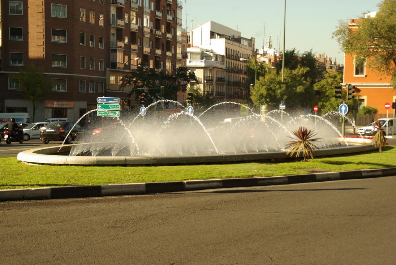 2 A 6 Pax Museos Y Ronda De Atocha Apartment มาดริด ภายนอก รูปภาพ